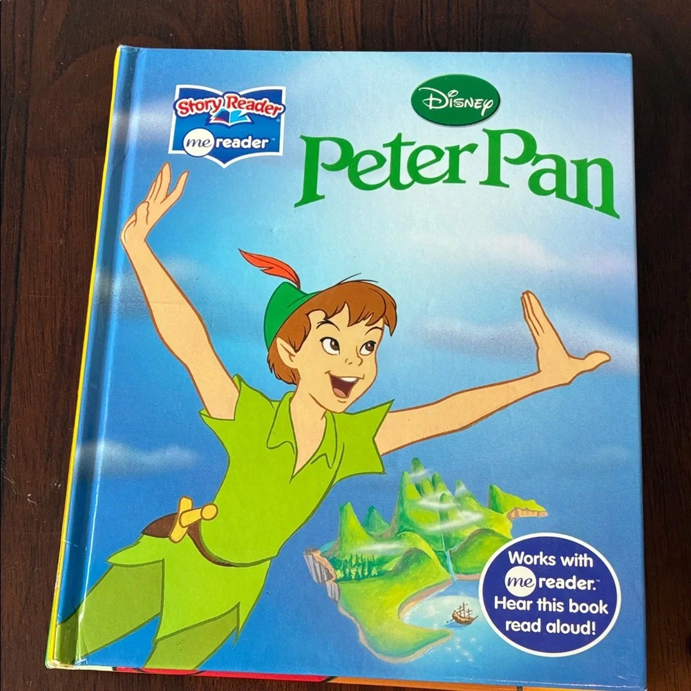 Story Reader Disney Collection with Blue Interactive Me Reader 8 Books